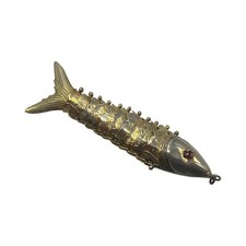 A Find Silver gilt Articulated Fish Pendant, Stamped Silver (F3959)