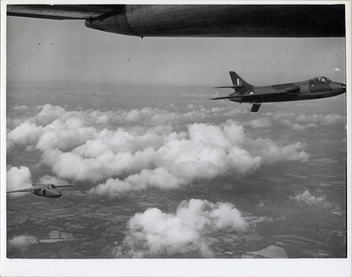 Hawker hunter folland - hawker,
