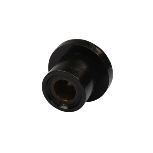 Exhaust retaining bush for