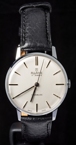 Allaine vertical linen dial - allaine,
