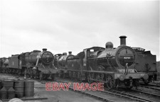 PHOTO  WELLINGBOROUGH'S STANIER 8F 2-8-0 48387 HAS JUST RECEIVED A LIGHT FRONT E