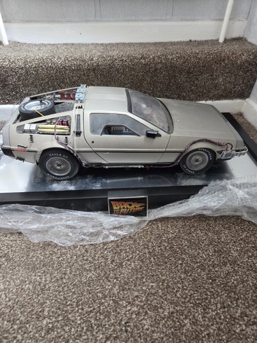Back the future car - future,