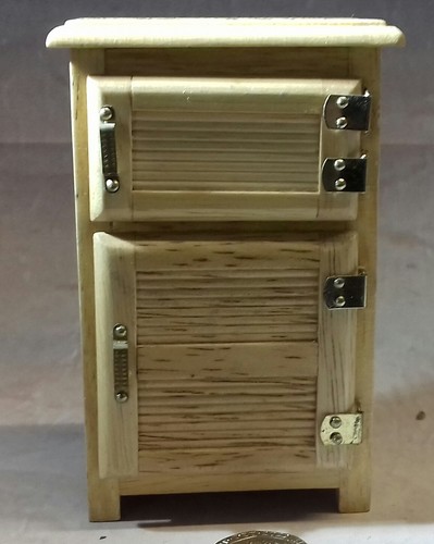Dolls house miniature - dolls, 1/12th