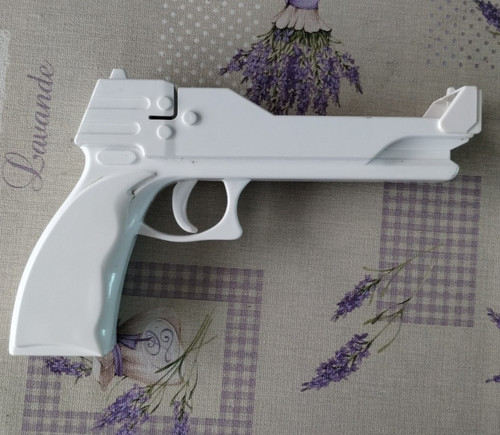 Nintendo wii gun - nintendo, controller
