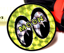 Mooneyes 1.6" PrisMOONs Prism