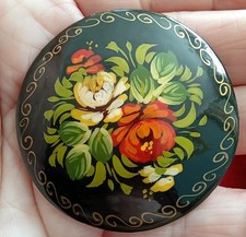Vintage Jewellery Lovely Hand