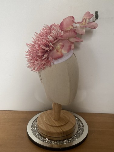 New dusky pink white - &,