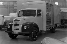 Thames Trader 4D Delivery Van