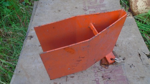 Howard tractor implement frame - tractor,