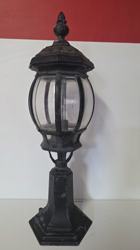 Vintage black garden street - black,