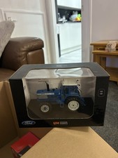 Universal Hobbies 1.32 Ford