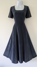 Ladies Vintage Laura Ashley