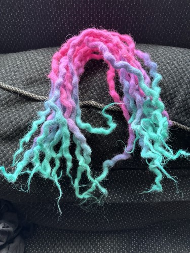 New unworn stunning wool - stunning,