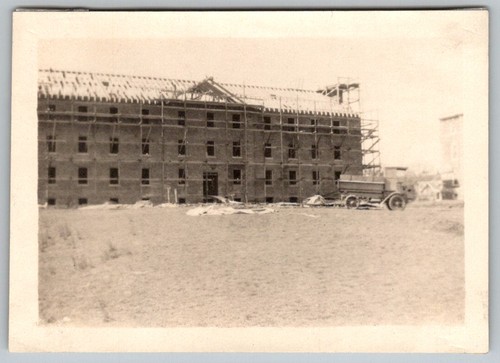 Vtg snapshot brick - b&w,