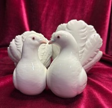 Lladro Couple of Doves no
