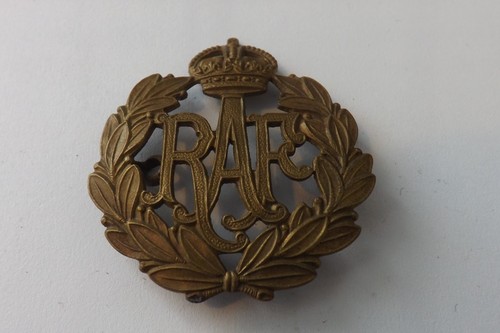 Military badge raf royal - badge,