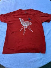 Eames × Uniqlo SPRZ NY Red