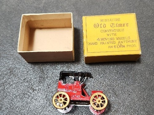 Vintage old timer - timer, red