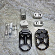 Front/Rear Footrests Pedals