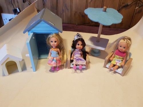 Wooden dolls beach hut - wooden,