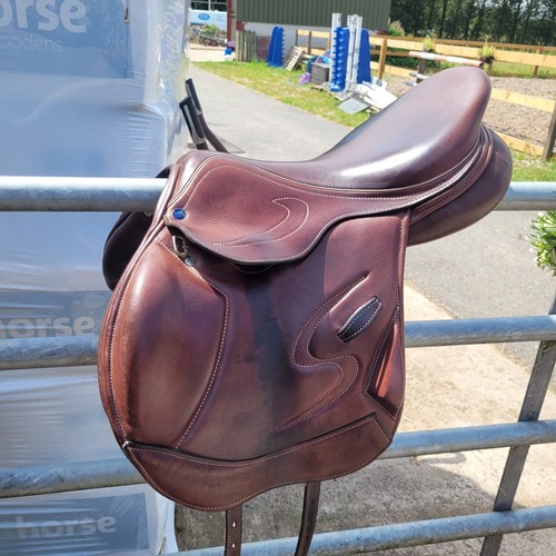 Amz jump saddle - jump, saddle.