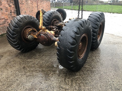 Double drive axles dump - axles., truck