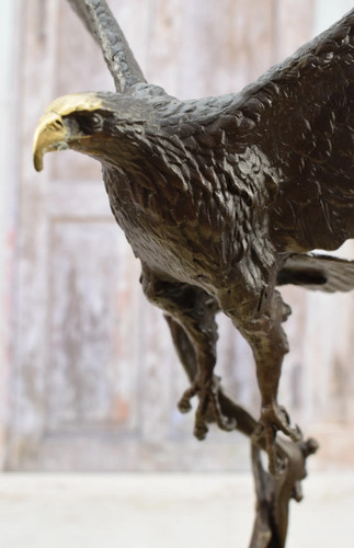 Bronze eagle sculpture animal - sculpture,
