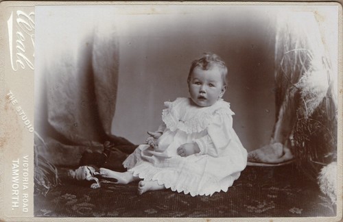 Tamworth cabinet card - cabinet,
