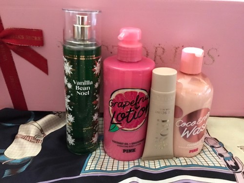 Nwt 4pc bath - nwt/4pc/vs,, bath&b/hugo