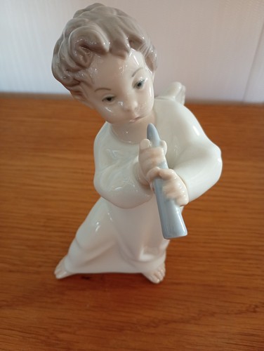 Lladro porcelain figurine - lladro,