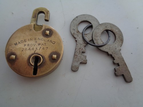Antique vintage small brass - /,