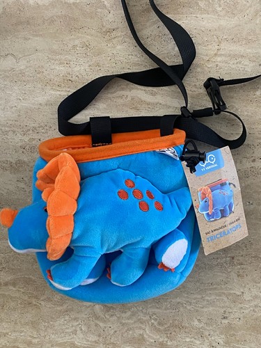 Vertical kids triceratops - vertical,