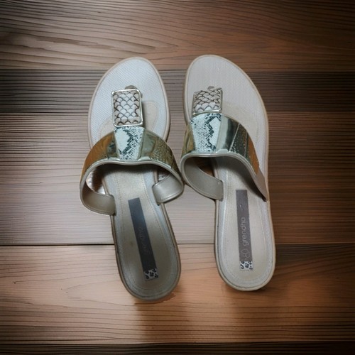 Women size grendha sandals - 8,
