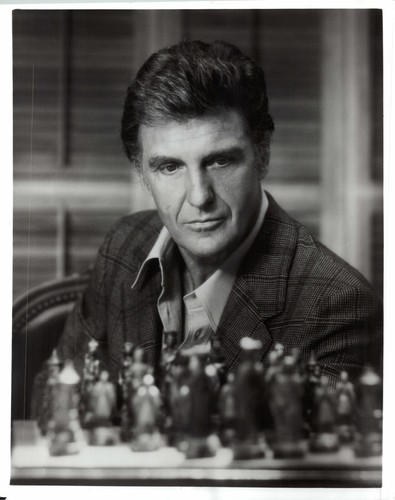 Robert stack returns - stack, to