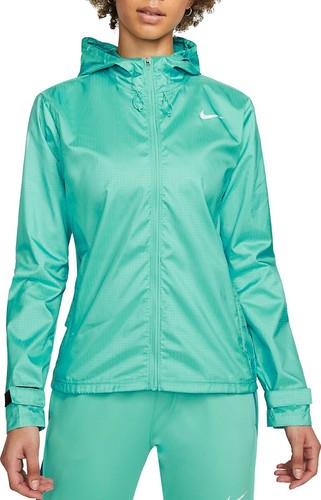Nwt nike essential women s - nwt$90,