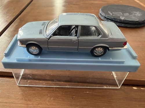 Boxed model vintage - boxed,