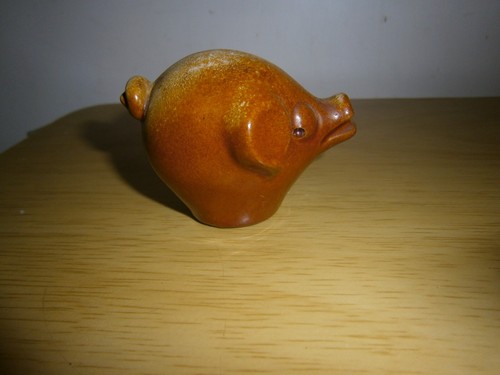 Vintage small ceramic pig