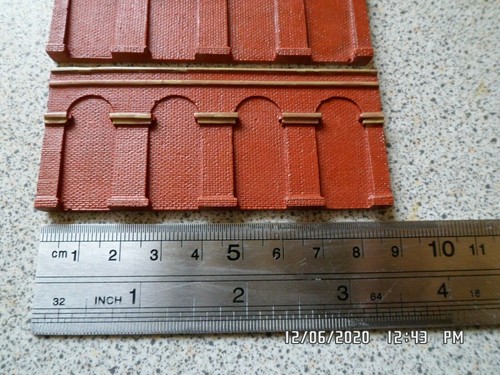 Gauge retaining walls - walls, level