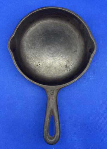 Vtg cast iron skillet - cast,