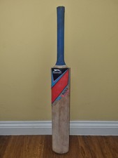 Slazenger V500 Cricket Bat -