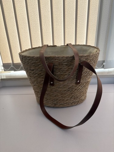 Woven straw tote bag brown - woven,