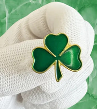 Clover / Shamrock Irish St Patricks Day enamel pin badge