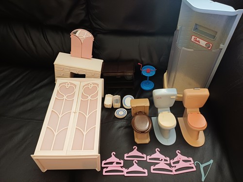 Sindy doll house - sindy, accessories