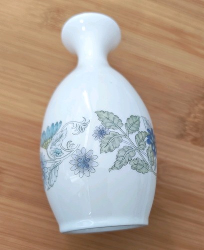 Wedgwood clementine bud - clementine, vase