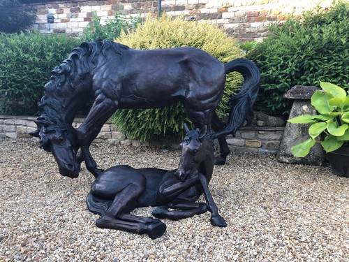 Bronze horse sculpture - bronze,