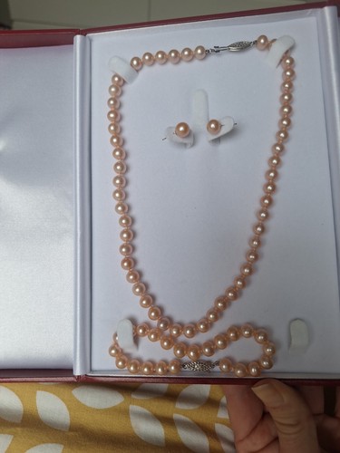 Pink freshwater pearl - pink,