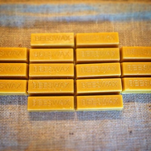 Natural beeswax bars - 16,