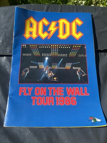 Fly on the wall - dc,