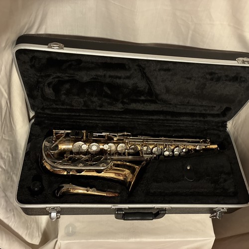Bundy alto saxophone - bundy,