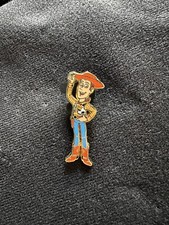 Disney - Pin 40483 - DLRP - Toy Story - Pin Trading Starter Set (Woody Waving)